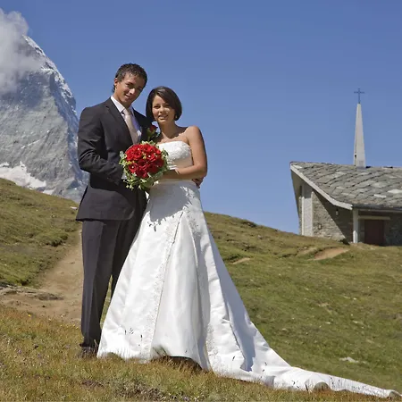 采尔马特霍夫大酒店 酒店